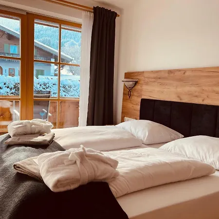 Wellnesshotel Waldruh מלון 3*