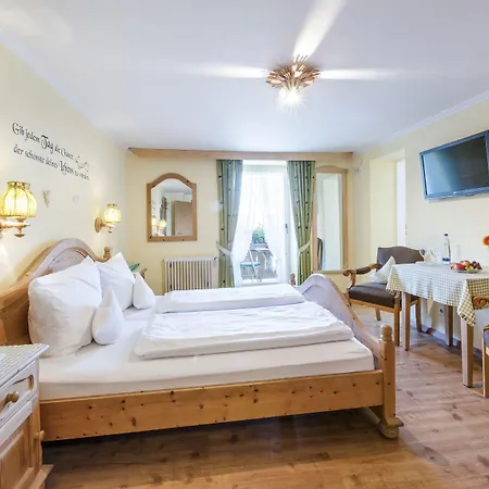 Wellnesshotel Waldruh מלון באד קוהלגרוב