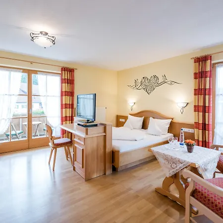 מלון Wellnesshotel Waldruh 3*