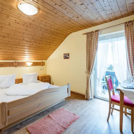 Wellnesshotel Waldruh מלון