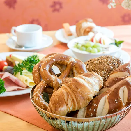 Wellnesshotel Waldruh ホテル