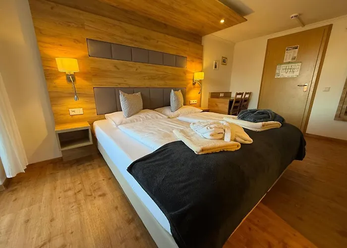 Hotell Wellnesshotel Waldruh 3*