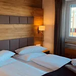 Wellnesshotel Waldruh ホテル 3*